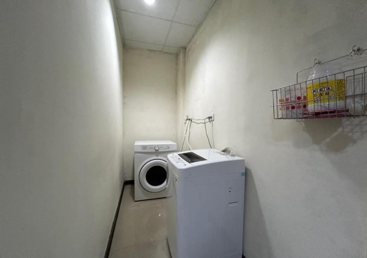 Hua Xiang Motel - Arena Kaohsiung Eksteriør billede