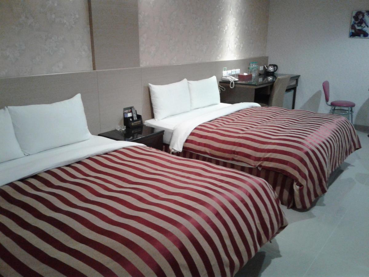 Hua Xiang Motel - Arena Kaohsiung Eksteriør billede